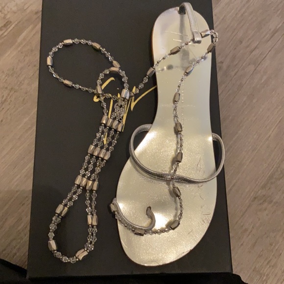 Giuseppe Zanotti Flat toe loop sandals with magnetic crystal tie ups. - Picture 3 of 9